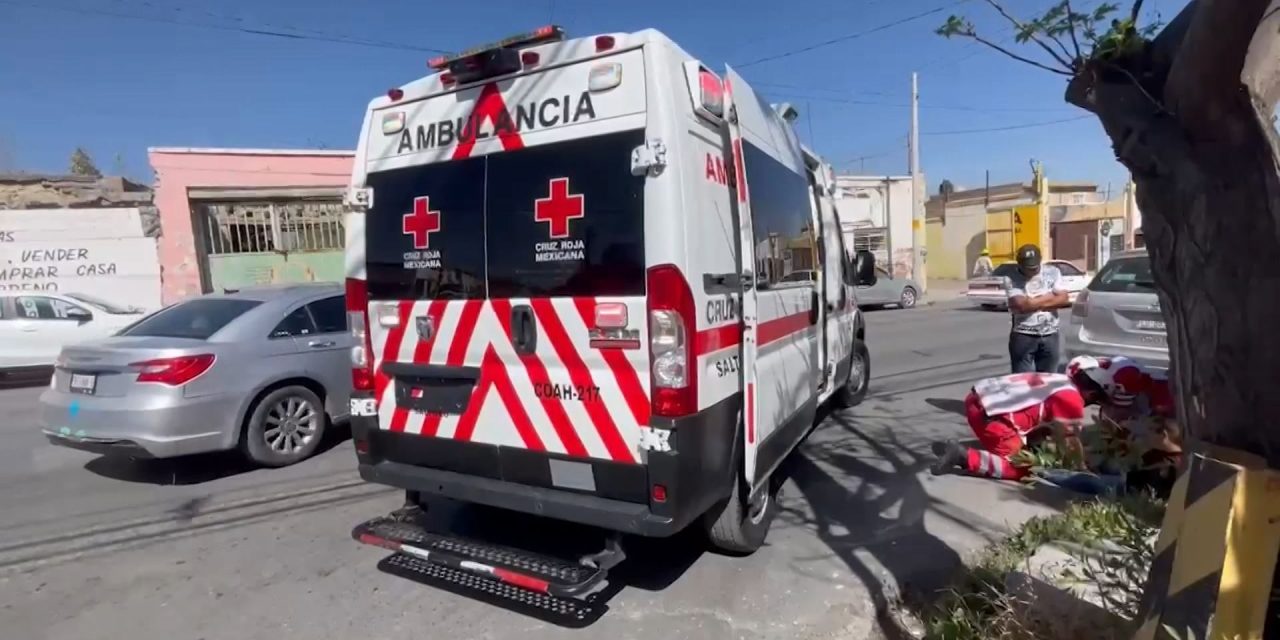 Mujer resulta atropellada en la zona centro de Saltillo