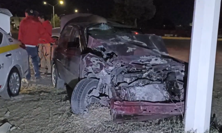 Saltillo: Ebrio al volante provoca accidente por jugar ‘carreritas’ y queda detenido