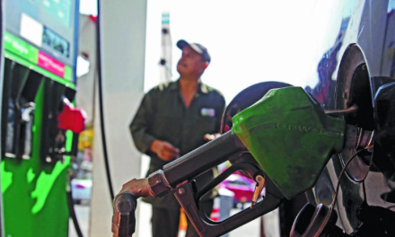 Gasolineros comienzan a respetar acuerdo de precios; Profeco refuerza monitoreo