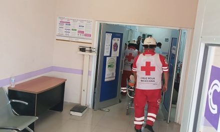 Joven jornalero a punto de amputarse un dedo en Parras