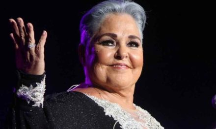 Dan de alta a Lupita D’Alessio tras  varios días hospitalizada
