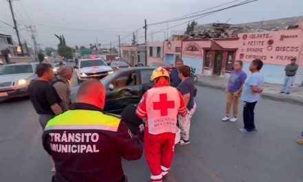 Mujer embarazada termina lesionada en accidente de moto en la colonia La Madrid