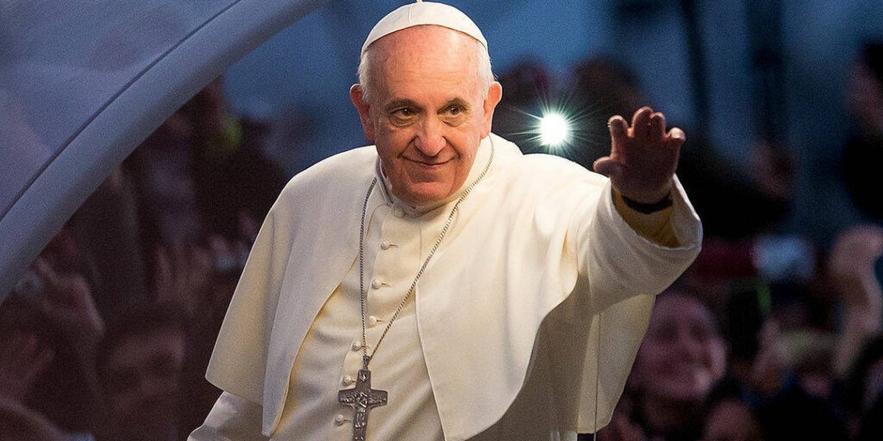 El Papa Francisco sigue mejorando y participa en ejercicios espirituales desde el hospital
