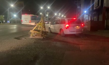 Peligrosa trampa para automovilistas en acotamiento de la carretera de Ramos a Monclova