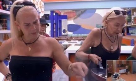 Exigen expulsión de Niurka Marcos de ‘La Casa de los Famosos’ tras quemar con aceite a Laura Bozzo
