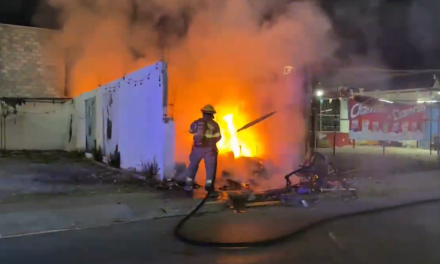 Saltillo: Tejabán arde de la nada, su propietario no estaba