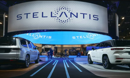 Stellantis refuerza su compromiso con Trump y la producción de autos en EU