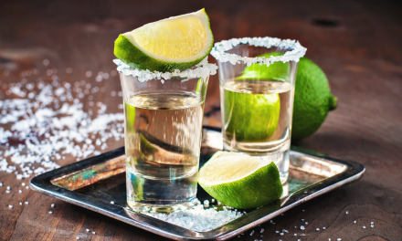 Industria tequilera en alerta por posible arancel del 25% en EE.UU.