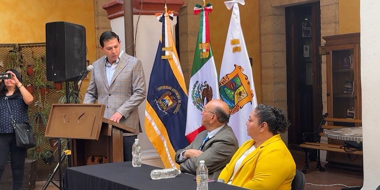 Reconoce UAdeC trayectoria del doctor Carlos Manuel Valdés Dávila