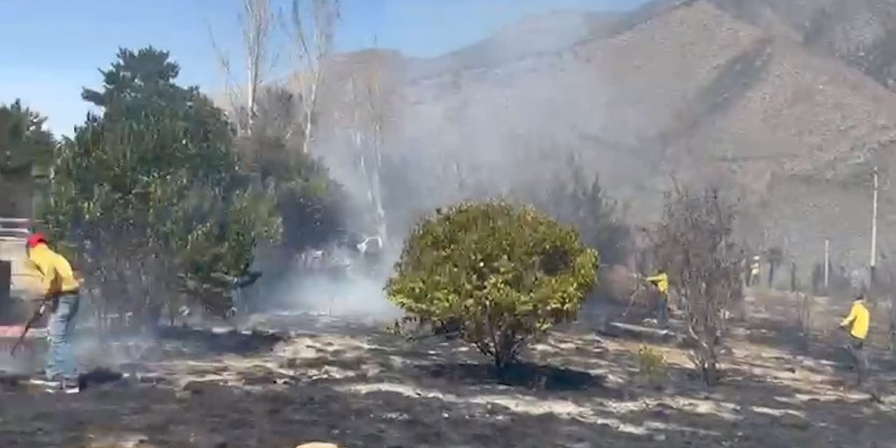 Combaten incendios en la sierra de Arteaga