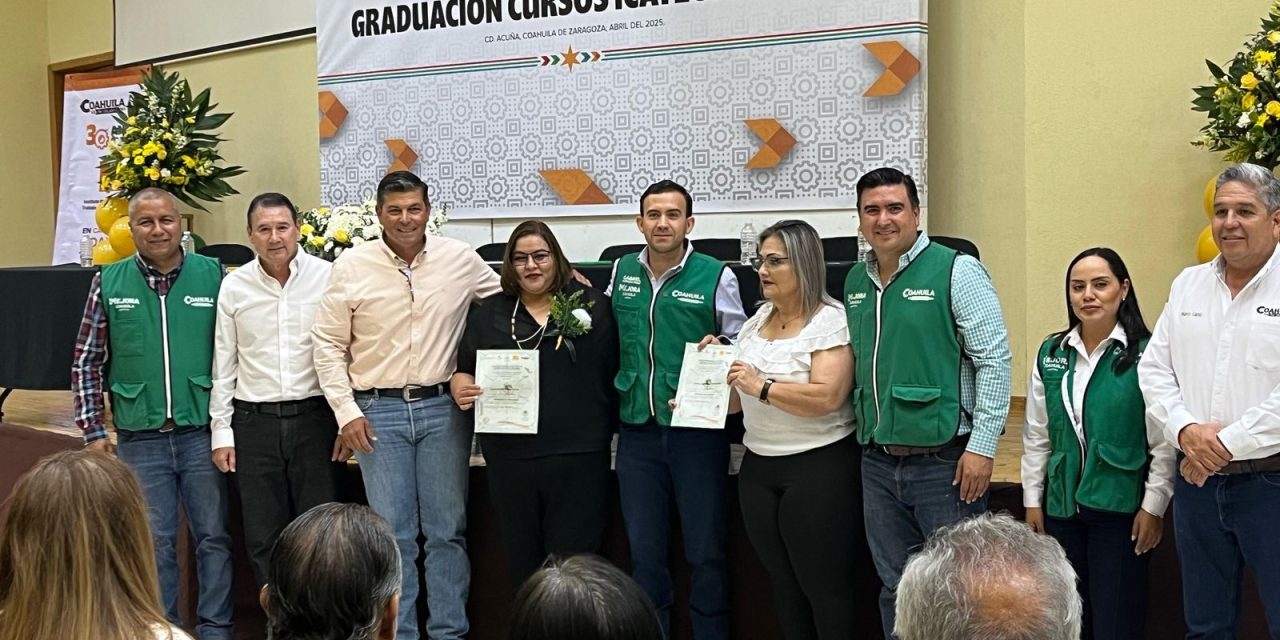 Se gradúan 75 mujeres del Icatec de Acuña