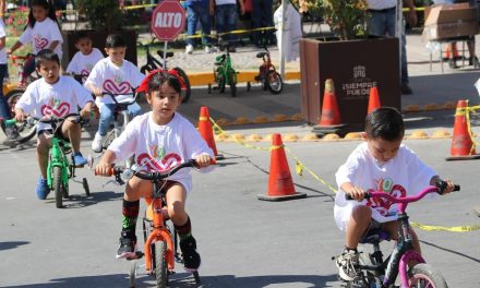Celebran el Día del Niño en Paseo Colón de Torreón