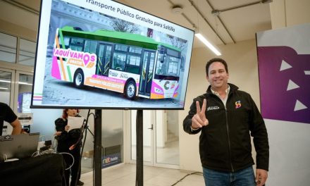 Presenta  Javier Díaz ‘Aquí Vamos Gratis’, iniciativa de transporte urbano