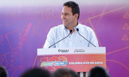 Lleva Javier Díaz el programa Colonias al 100 al barrio del Ojo de Agua