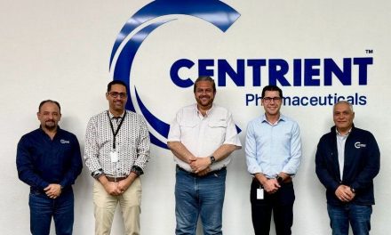 Tomás Gutiérrez fortalece lazos con la industria