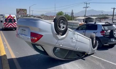 Accidente vial en el Periférico Luis Echeverría Álvarez deja a un menor lesionado