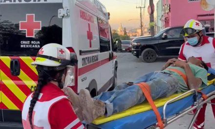 Cae de un andamio y sufre heridas de gravedad en pleno Centro de Saltillo