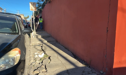 Saltillo: En mal estado banquetas de escuela primaria de la colonia Lamadrid