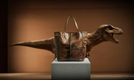 Crean piel de dinosaurio para bolsas exclusivas y artículos de lujo