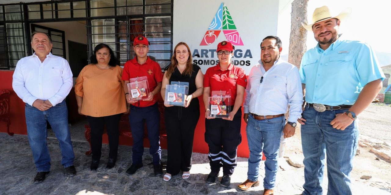 Inicia colecta de bomberos y PC en Arteaga