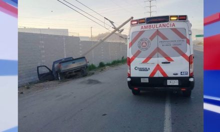 Choca y su mamá lo rescata para huir juntos del lugar en Ramos Arizpe