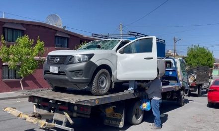 Saltillo: Conductor imprudente provoca volcadura en Bellavista
