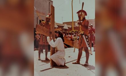 Don Carlos; el hombre que representó a Cristo hace  5 décadas en Ramos Arizpe