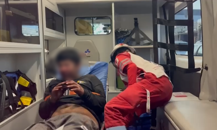 Beso detona riña entre trabajadores en la colonia Colinas del Sur