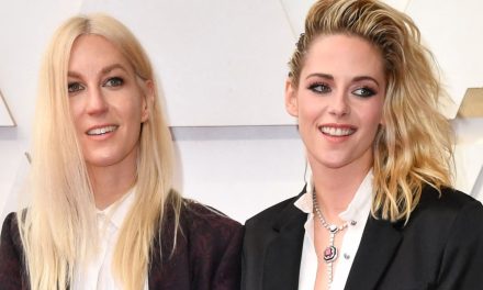 Kristen Stewart se casa con Dylan Meyer tras varios años de romance
