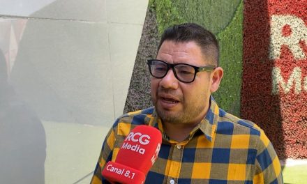 Matrimonio en riesgo por amenazas de vecino en Ramos Arizpe; finge agresiones y les exige 250 mil pesos