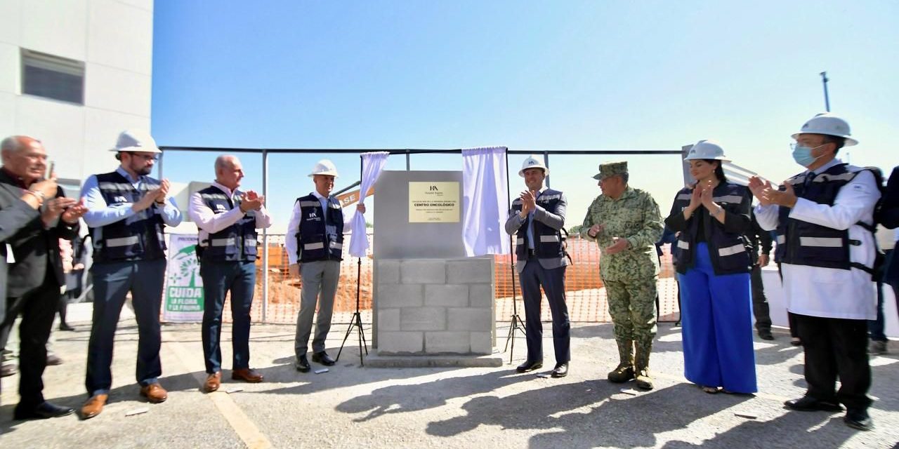 Colocan la primera piedra del Centro Oncológico de Torreón