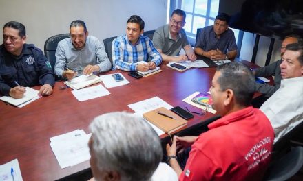 Tomás Gutiérrez se reúne con directores  para garantizar éxito en el festejo del Día del Niño