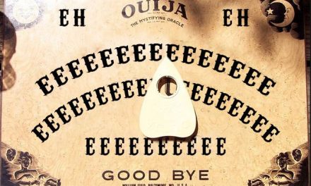Joven se desvanece al jugar con la ouija en escuela de Parras