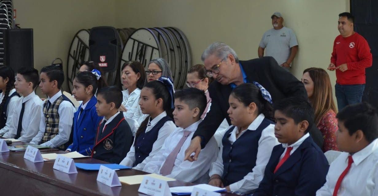Toma protesta el Cabildo Infantil de Múzquiz