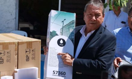 Entregan luminarias LED en San Juan de Sabinas