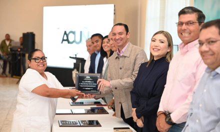 Reconoce Acuña el trabajo del personal de enfermería