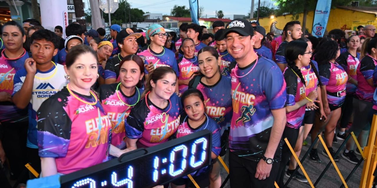 Cientos de corredores llenan de luz y energía la Electric Run en Acuña