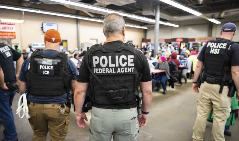 Incrementa ICE operativos y prevén más arrestos en ciudades santuario de EE.UU.