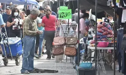 Exhortan a comerciantes a mantener limpios sus espacios 