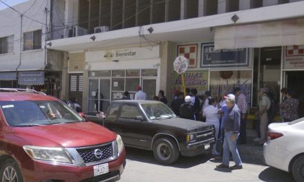 Con la letra “C” continuó operativo de pago correspondiente al tercer bimestre