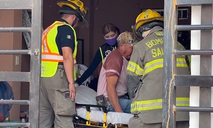 Saltillo:  Derrumbe de techo deja dos lesionados en la colonia Hacienda Narro