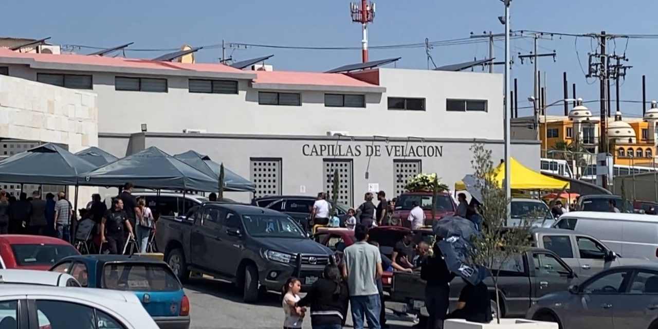 Despiden entre lágrimas y miles de recuerdos a familia que perdió la vida en incendio en la Nueva Tlaxcala