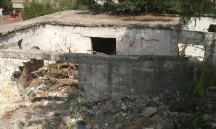 Se resisten familias a dejar sus hogares pese a que viven en márgenes de arroyos