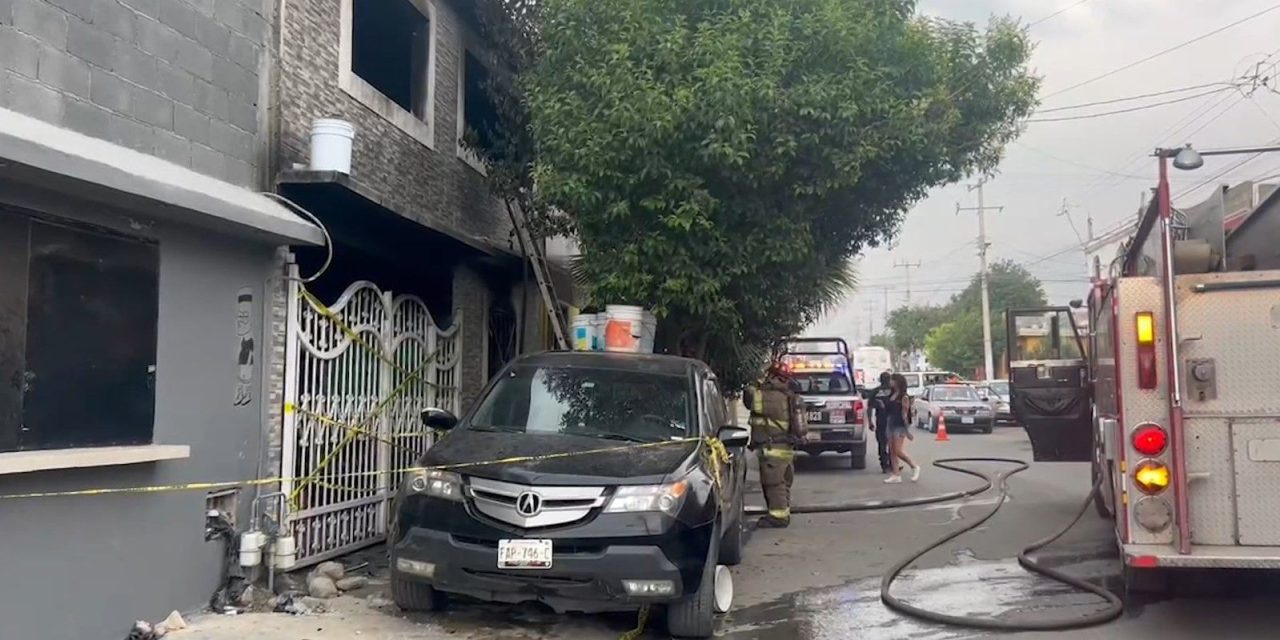 Se reactiva incendio en domicilio donde murieron 7 personas.