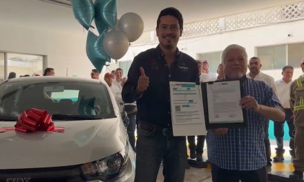 SIMAS Torreón entrega automóvil 2025