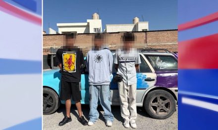 Tres jóvenes son detenidos por robo con violencia a tiendas de conveniencia en Saltillo