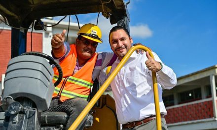 Carlos Villarreal anuncia inversión de 15 mdp para escuelas de Monclova                 