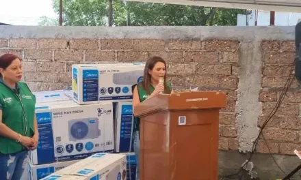 Mejora Coahuila llega a Sabinas con minisplits a bajo costo