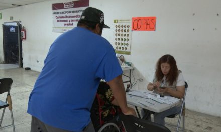 Entregan tarjetas del Bienestar para personas con discapacidad