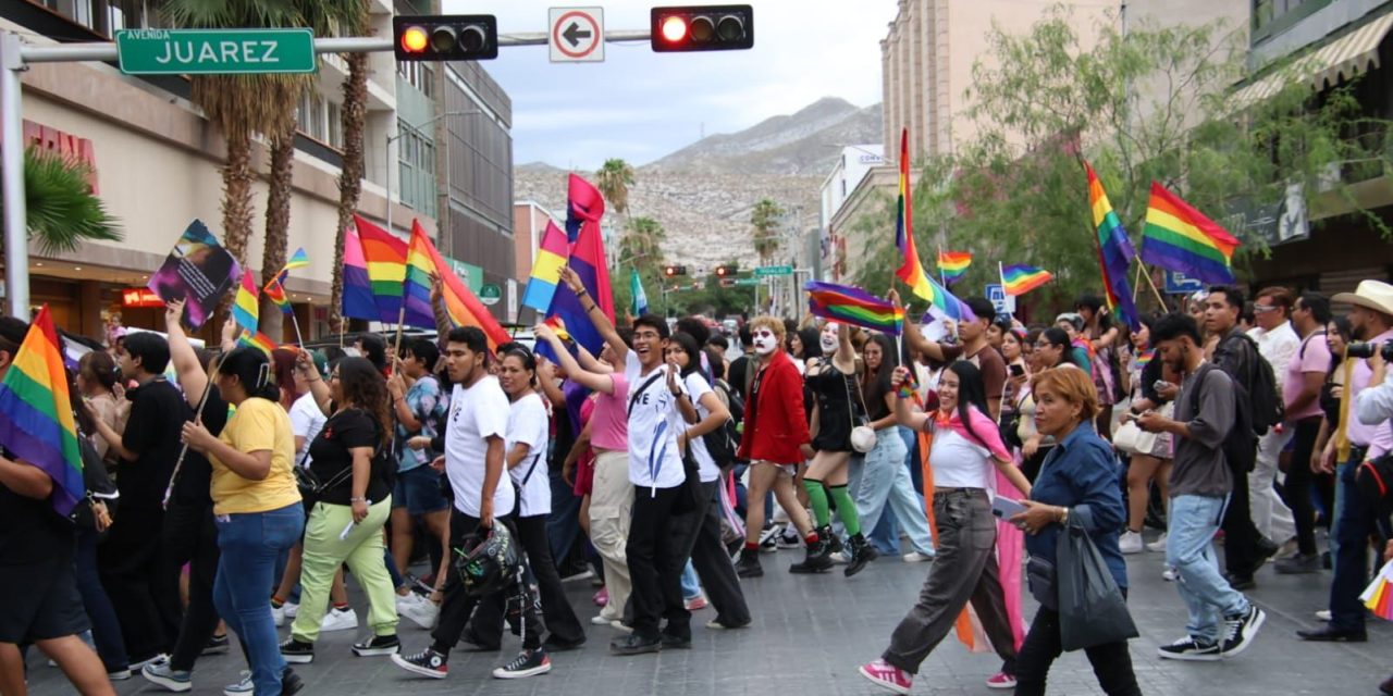 Torreón: Marcha del Orgullo rinde homenaje a mujeres trans